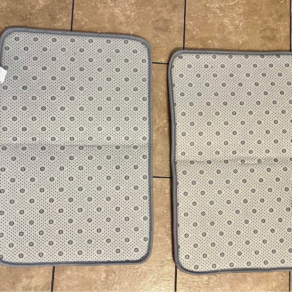 Gray Bath Mat Set - Picture 4 of 5